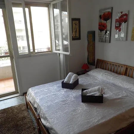 فندق مبيت وإفطار Al Relax كالياري